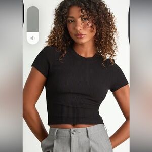 Lulu's Black Ribbed Short Sleeve Top